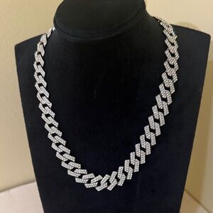 Dazzling unisex gold plated stainless steel Silver Cuban Chain Women’s Necklace